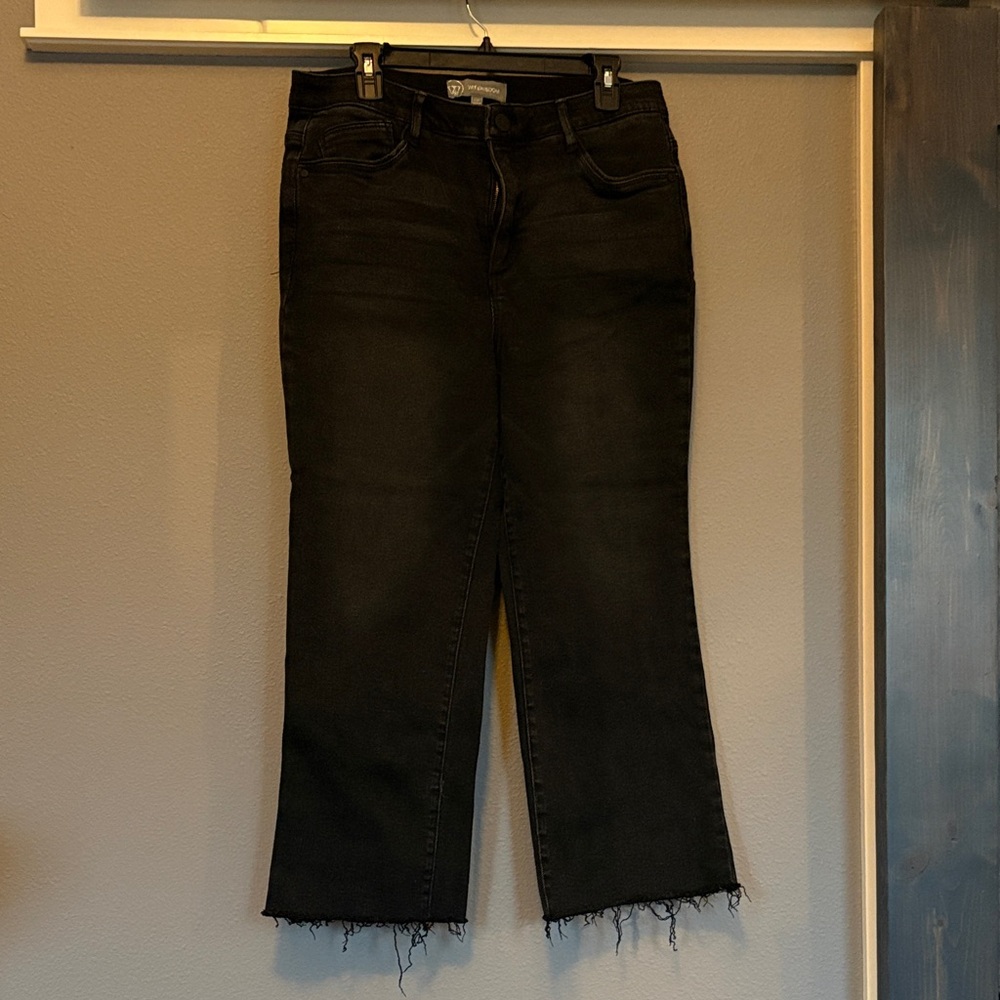 Wit & Wisdom Black Cropped Jeans